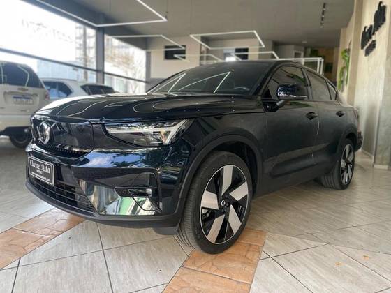 VOLVO C40 P8 RECHARGE TWIN ELECTRIC ULTIMATE AWD VOLVO C40 P8 RECHARGE TWIN ELECTRIC ULTIMATE AWD